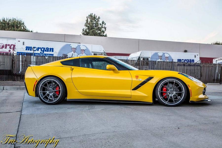  Chevrolet Corvette Stingray by TruFiber 2015 года  (фото 4 из 6)